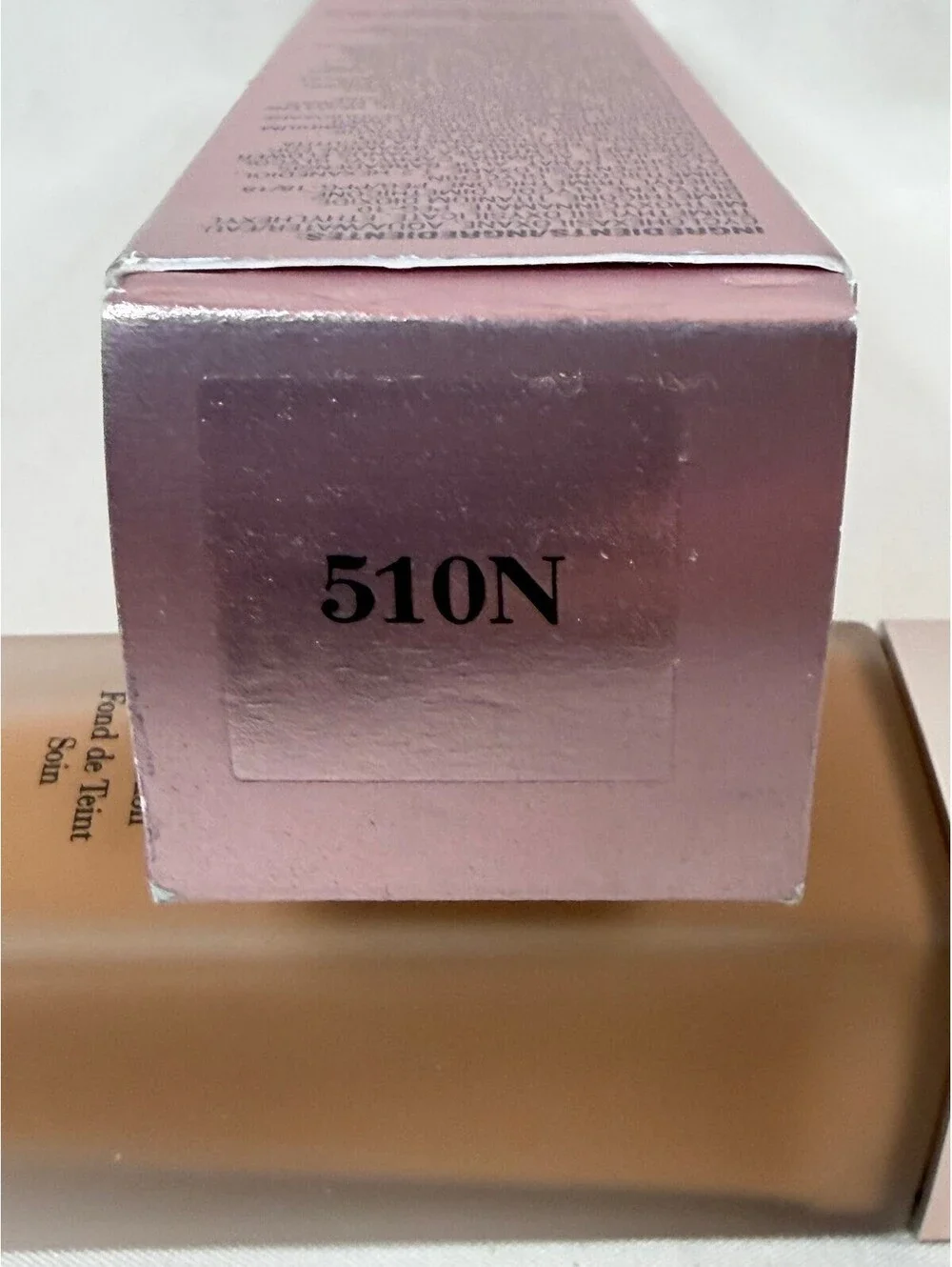 Elizabeth Arden Flawless Finish Skincaring Foundation 501N